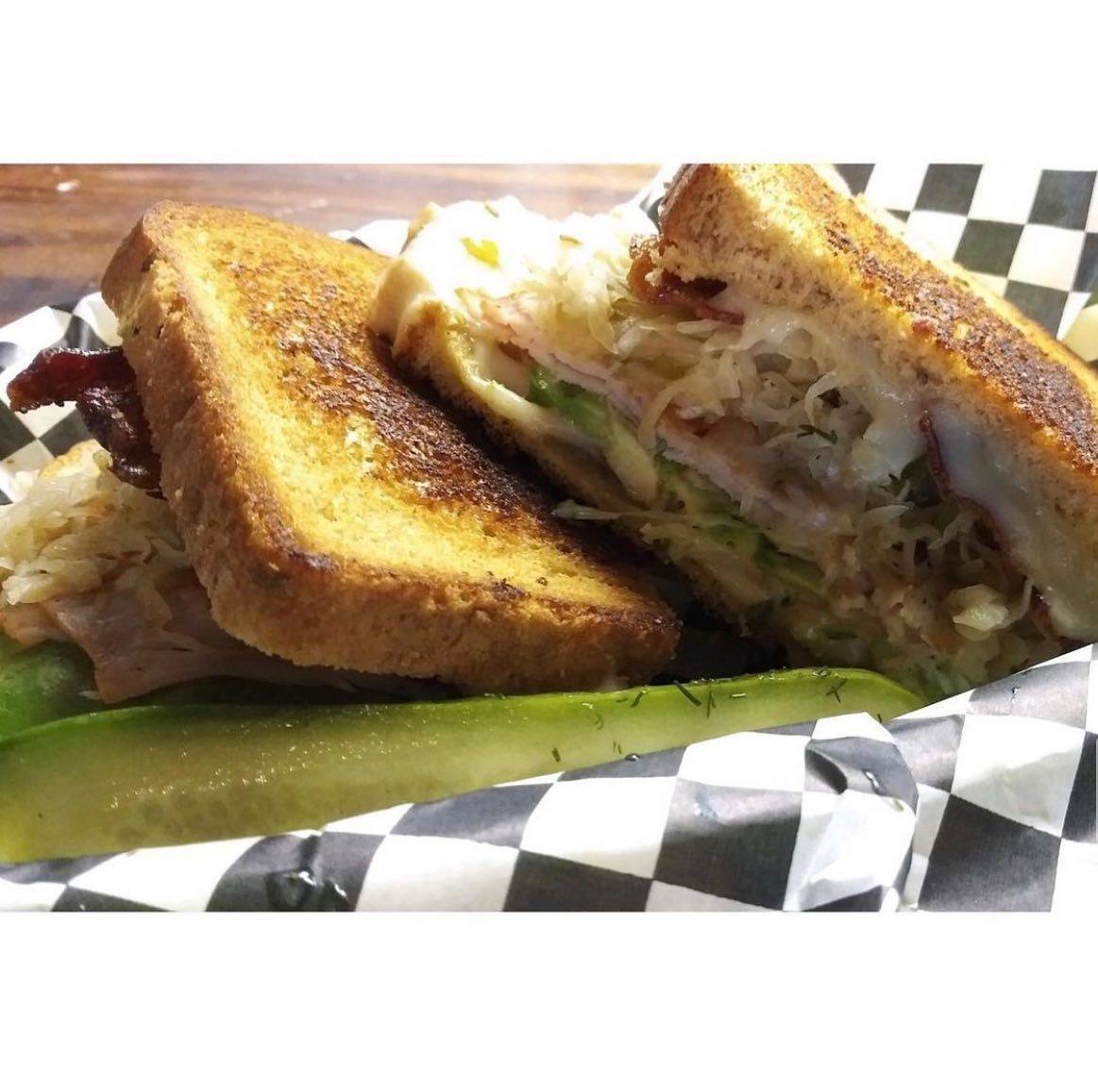 Poi Dog Deli'
